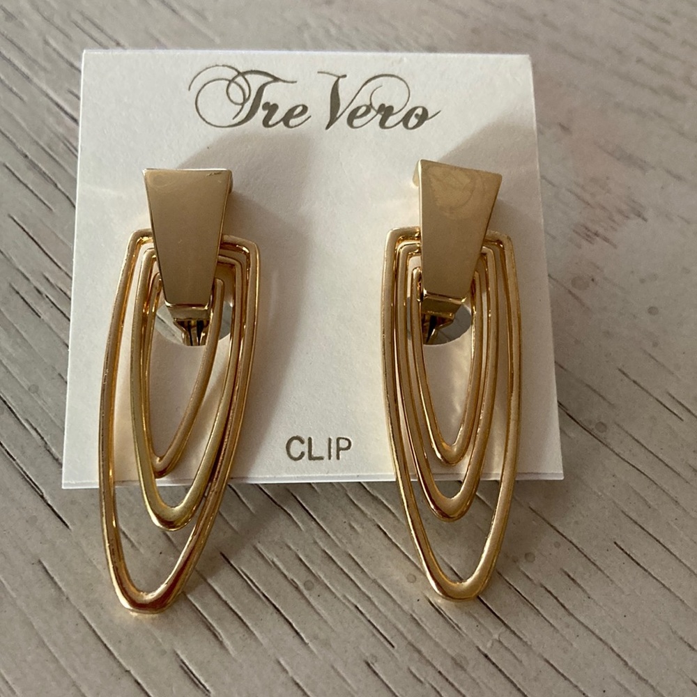 The Vero gold Clip Earring’s